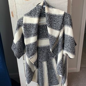 Women’s sweater coat